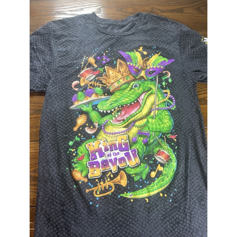 Universal Studios Mardi Gras 2023 King Of The Bayou 100% Cotton T shirt Medium